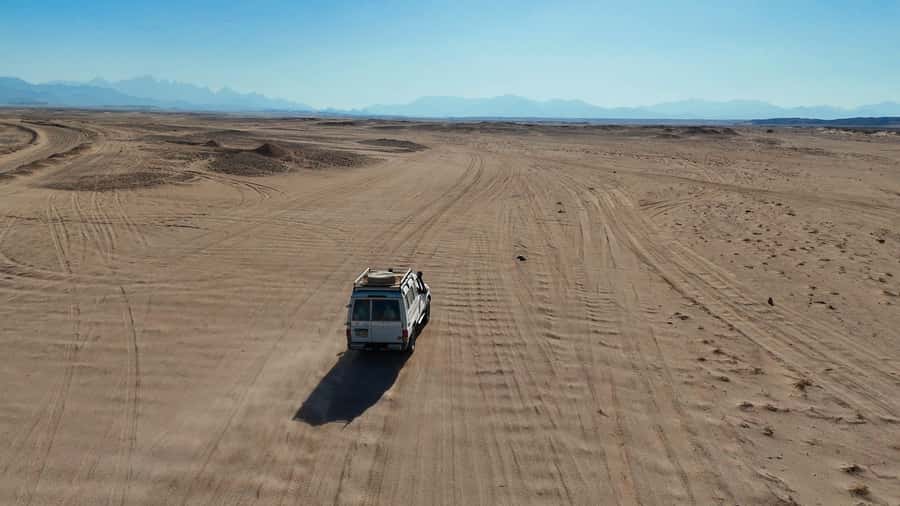 Hurghada: Star Stargazing Desert Adventure by Jeep & Dinner - Tea, Dates, Goats, and a Small Farm