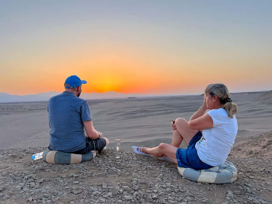 Hurghada: Sunset Camel Ride with Dinner - Star groups and telescope viewing after dark