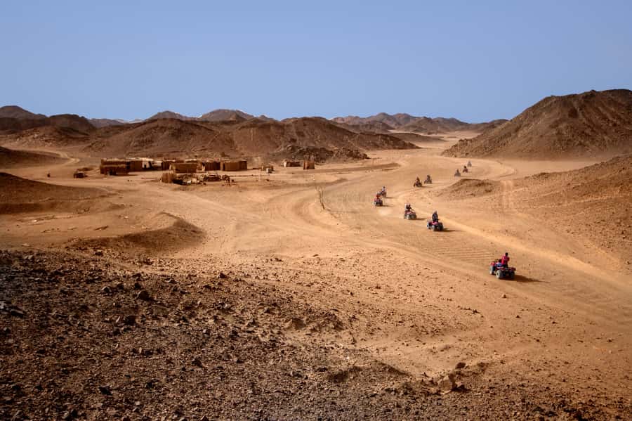 Hurghada: Sunset Quad Bike, Camel w/ Opt Stargazing and BBQ - BBQ dinner and the evening show