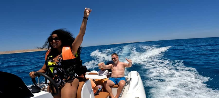 Hurghada: White Island Speedboat Tour, Snorkeling, & Lunch - What the $180 group price really buys