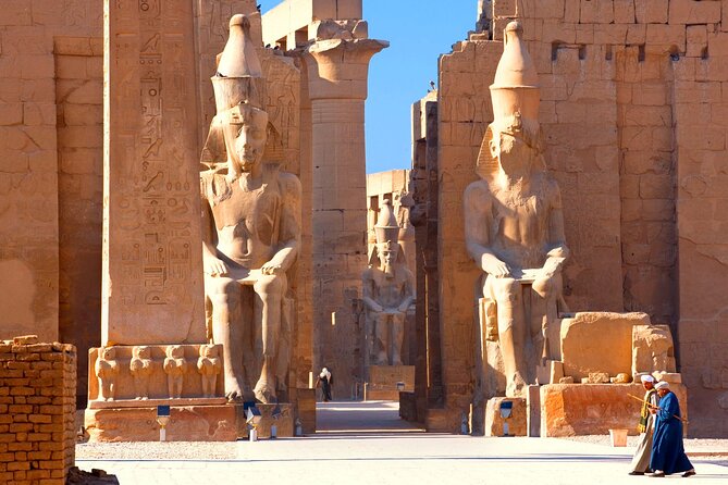 Luxor Day Tours To East Bank & West Bank - The Colossi of Memnon as a brief final stop