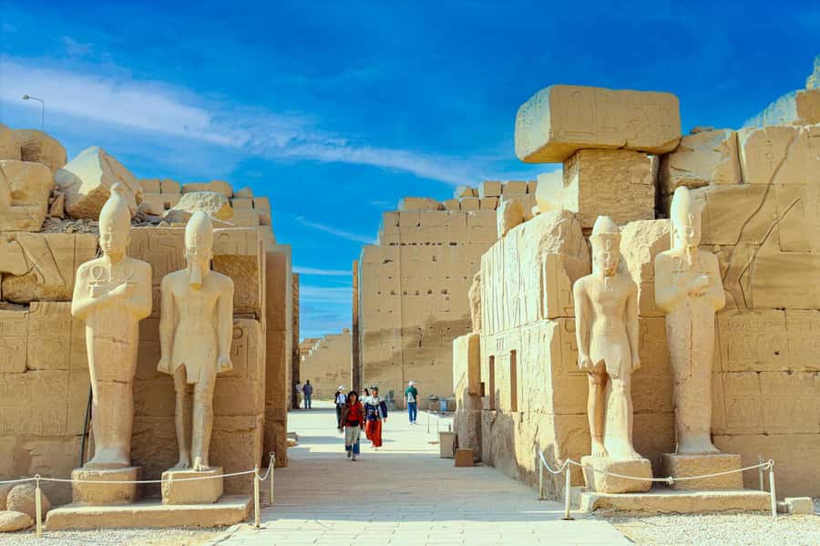 Luxor Day Trip from Hurghada Small Group & Tutankhamun Tomb - The Valley of the Kings and the optional royal tombs