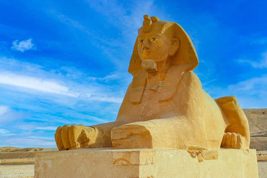 Luxor Day Trip from Hurghada Small Group & Tutankhamun Tomb - Karnak Temple, Egypt on a giant scale
