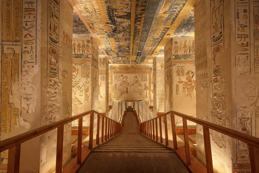 Luxor: East and West Bank Private Full-Day Tour - Hatshepsut’s Temple and the story of a female pharaoh
