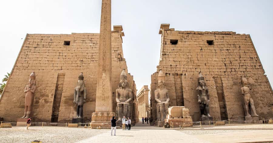 Luxor: East and West Bank Private Full-Day Tour - Karnak Temple: columns on a grand scale
