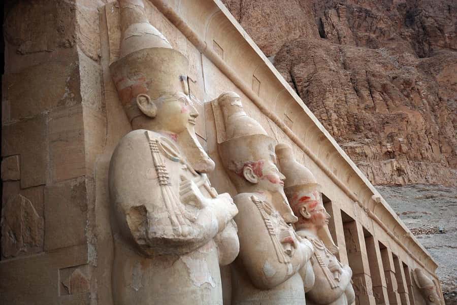 Luxor: East and West Bank Private Full-Day Tour - Who should book this full-day tour