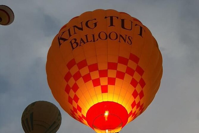 Luxor: Hot Air Balloon Ride before Sunrise - At the launch site, watch the crew at work