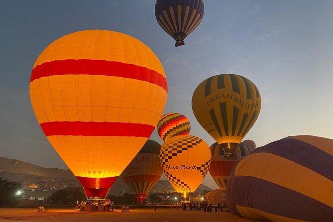 Luxor: Hot Air Balloon Ride before Sunrise - A small basket makes a real difference
