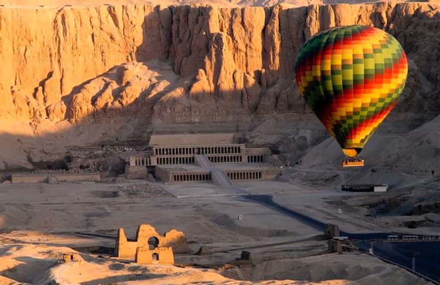 Luxor: Hot Air Balloon Ride with Full-Day Sights Tour - Valley of the Kings, where the tombs are the main event