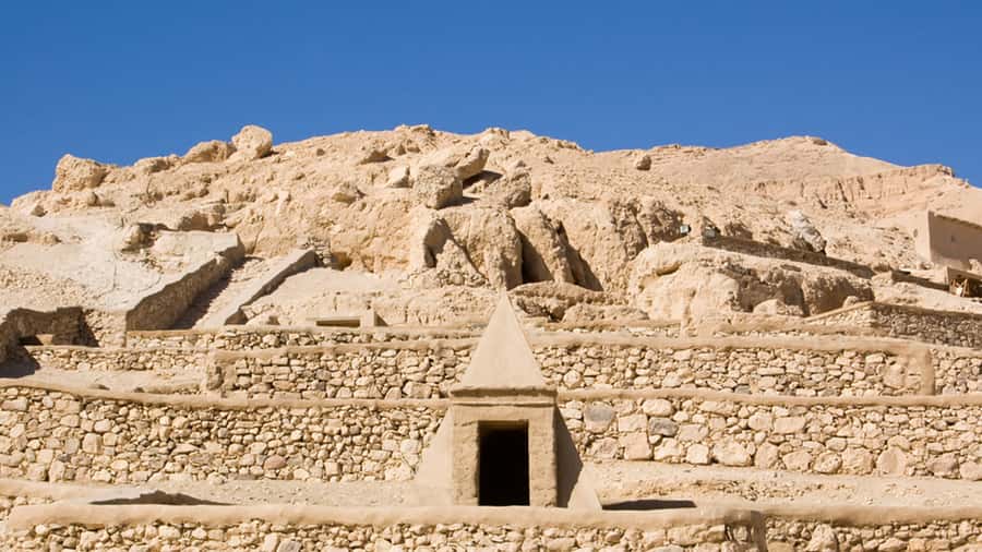 Luxor: Medinet Habu, Deir el-Medina & Valley of Queens Tour - FAQ