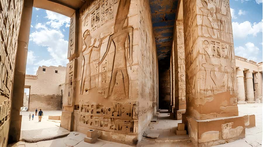 Luxor: Medinet Habu, Deir el-Medina & Valley of Queens Tour - The Valley of the Queens and the Nefertari question