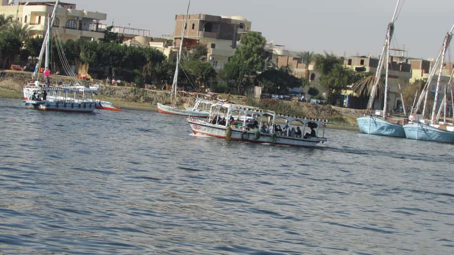 Luxor: Private Felucca Boat Trip with Hotel Pickup - How much value do you get for $31?