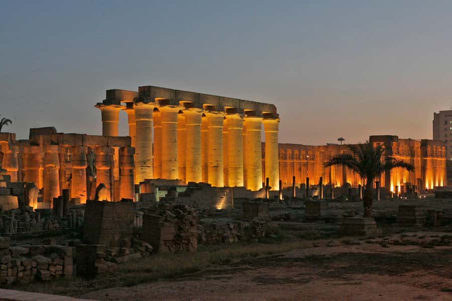 Luxor: Private Felucca Boat Trip with Hotel Pickup - Who should book this Luxor sunset ride?