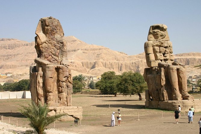 Luxor Private Full-Day Tour: Discover the East and West Banks of the Nile - Luxor Temple closes the day with a different mood