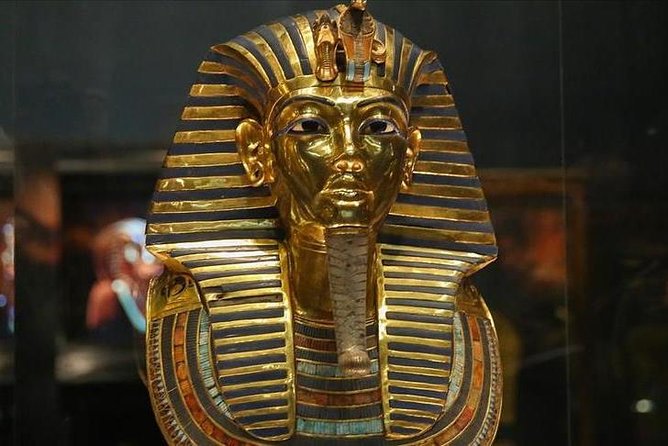 Luxor Private Tour: West Bank - Valley of Kings, Hatshepsuit & Colossi of Memnon - A quick stop at the Colossi of Memnon