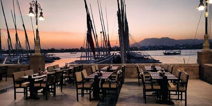 Luxor: Valley of the Kings and Queens Guided Tour with Lunch - Choosing tombs without wasting your time