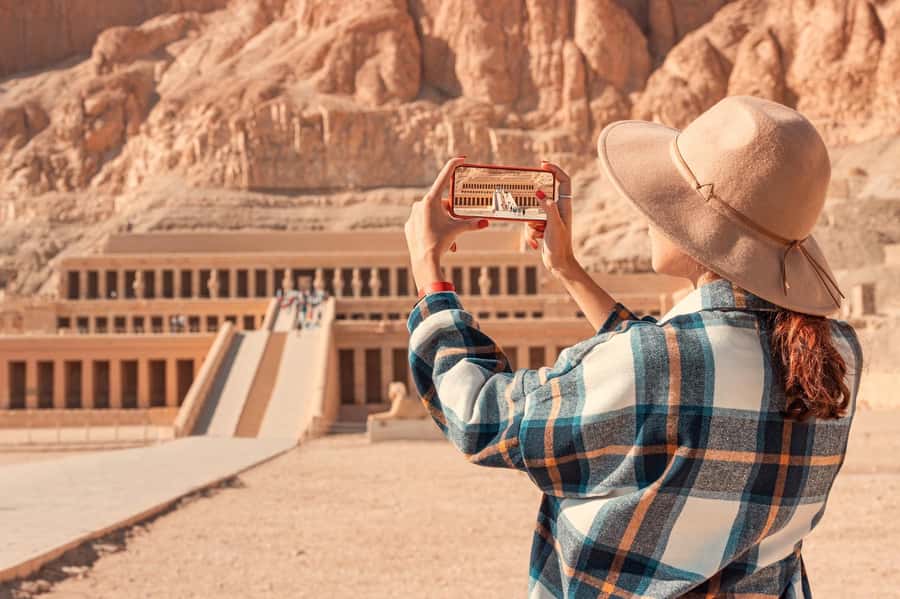 Luxor: West Bank Kings and Queens All-Inclusive Tour & Lunch - Hatshepsut Temple and the story behind the monument
