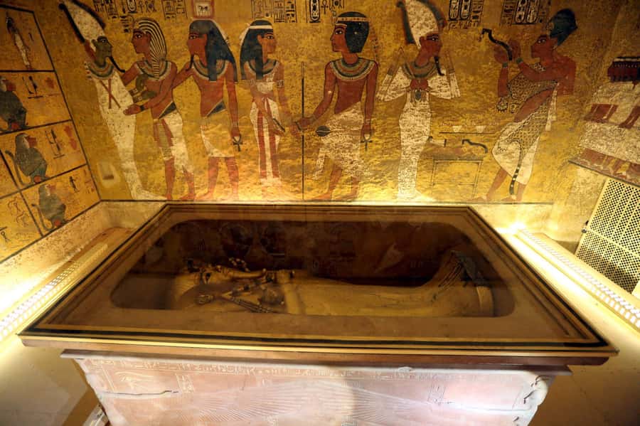 Luxor: West & East Banks & Tut's Tomb Private Full-Day Tour - Key points to know before booking