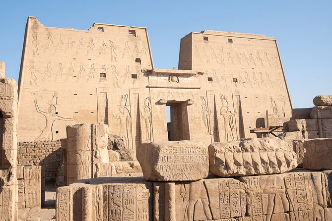 Luxury 4-Day 3-Night Nile Cruise from Aswan to Luxor - Day 1: Aswan High Dam, Philae, and a felucca at sunset