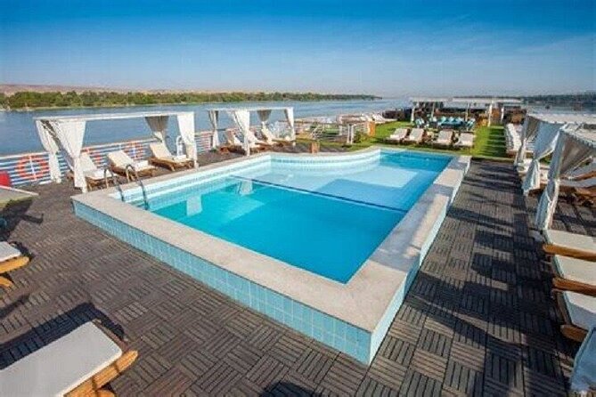 Luxury Cruise from Aswan to Luxor 4 Days with Abu Simble Temple - Sailing north to Kom Ombo and Edfu