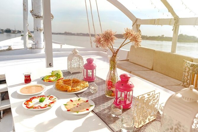 Luxury Felucca on the Nile with Lunch - Two hours on the Nile, with no rushed sightseeing