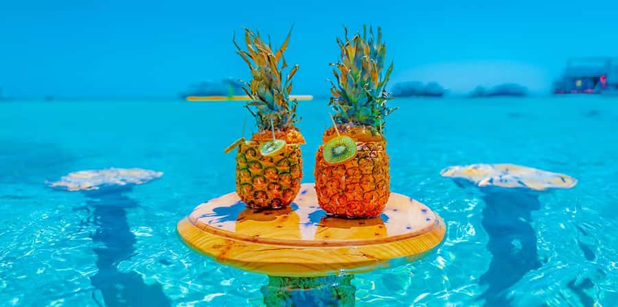 Makadi Bay: Nature with Snorkeling & Lunch Paradise Island - Choosing the yacht or speedboat