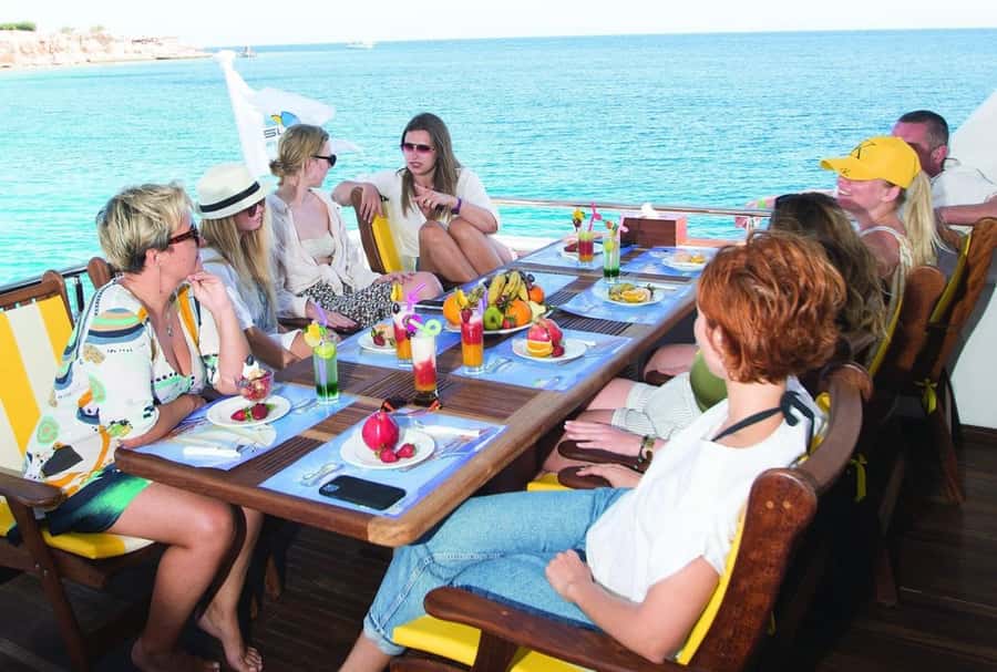 Marsa Alam: Elite vip Turtle bay snorkeling with BBQ Lunch - Marsa Mubarak, the main reason to go