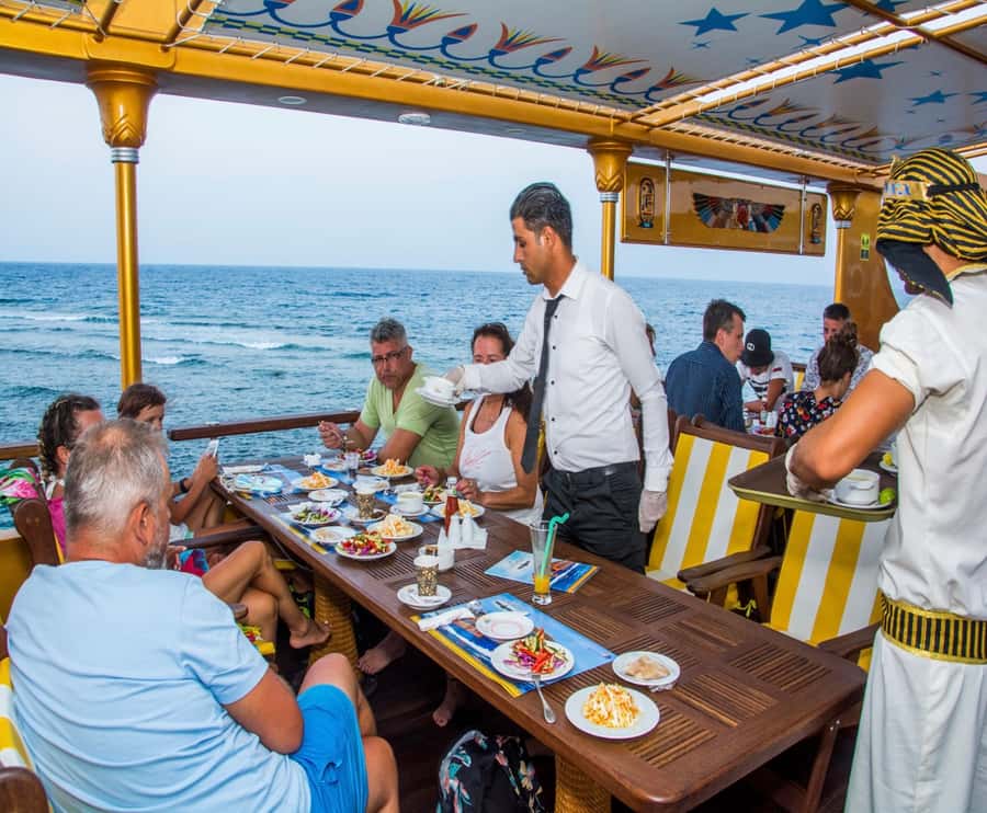 Marsa Alam: Nefertari Sunset/Morning Cruise & Snorkeling - Up to 45 minutes of guided snorkeling