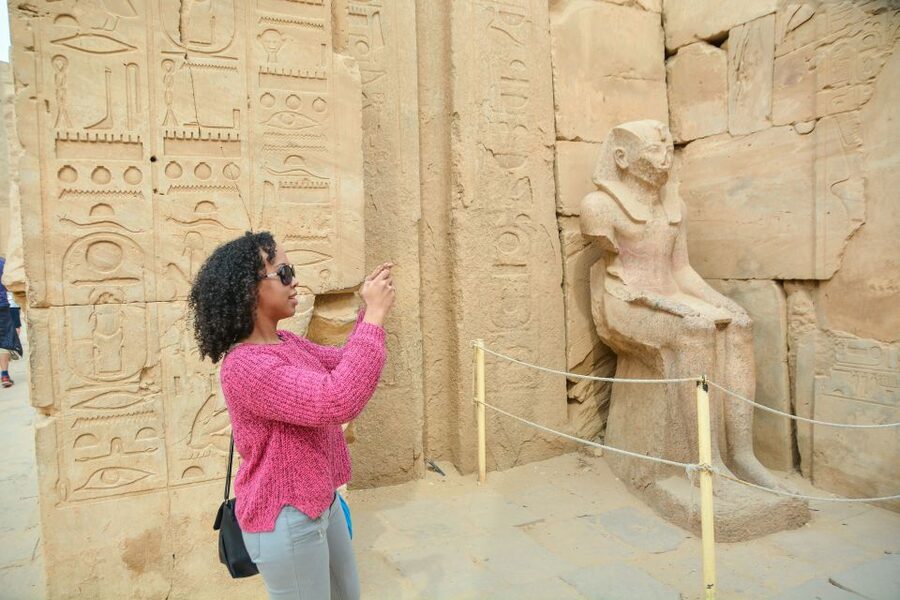 Marsa Alam: Valley of the Kings & Karnak Temples Luxor Tour - The Colossi of Memnon in one quick stop