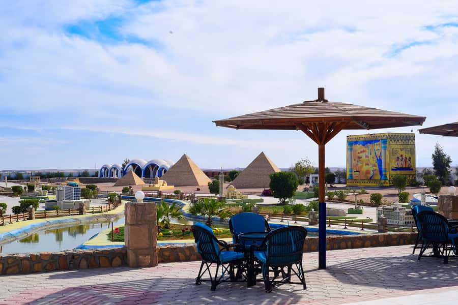 Mini Egypt Private Tour with Transfers & Pedal Boat Ride - How much history will your guide provide?