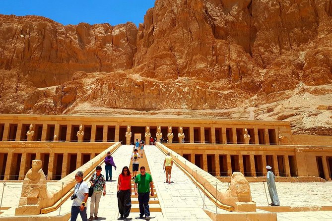 Package deal Hot Air Balloon Ride & Full Day Luxor Tour w/Guide Lunch - Obelisks, sphinxes, and the Avenue of Sphinxes