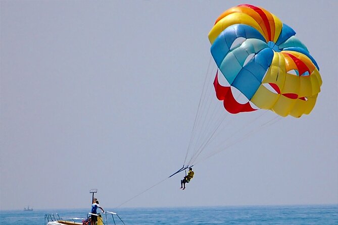 Paradise Island With Water Sports and Lunch Sea Trip, Parasailing - hurghada - Banana boat fun for groups
