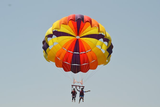 Parasailing Fly to The Sky On Marine - Hurghada - The safety briefing and parasail setup