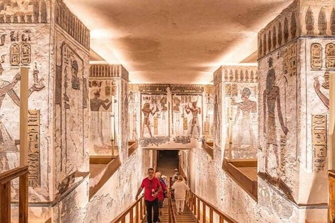 Private 2 Day Luxor Tour - Hatshepsut’s temple brings a different style