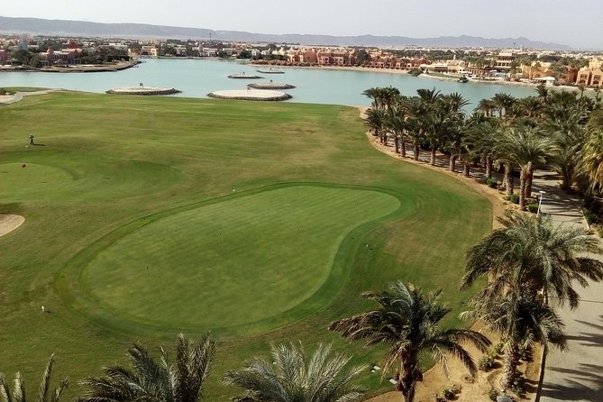 Private Airport Pickup to Makdi, Sahl hashish, Elgouna - A private car instead of a shared hotel bus