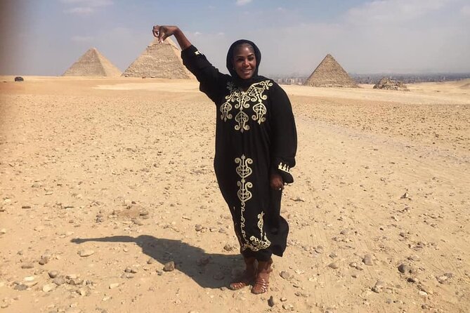 Private Car rent from Cairo: 8 hours with driver - Shopping, meetings, and the Nile option
