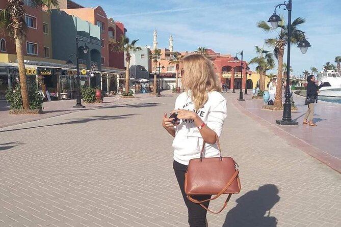 Private City Tour with Shopping in Hurghada - Air-conditioned transport, with an important warning