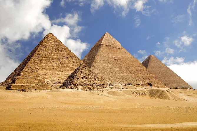 Private Day Tour Giza Pyramids, Sphinx, Memphis, and Saqqara - How to get the best guide-led day