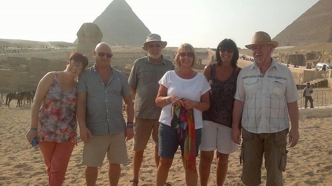 Private Day Tour to Giza Pyramids and Egyptian Museum from Cairo with Guide - The 25-minute camel ride