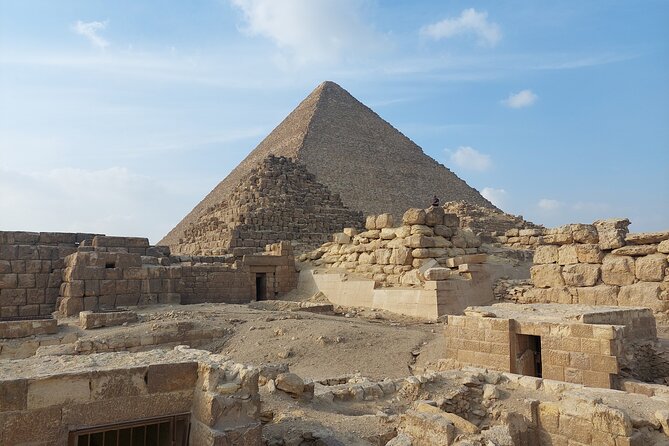 Private Day Tour to Giza Pyramids , Saqqara and Memphis - The guides: Mahmoud Nashy and Mohamed Gomaa