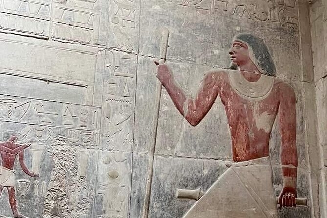 Private Full Day Tour Giza Pyramids Memphis Sakkara with Lunch - Giza begins with the pyramids of three kings