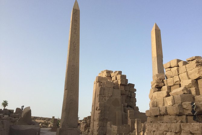 Private full day tour luxor highlights east & west banks w lunch - A short stop at the Colossi of Memnon