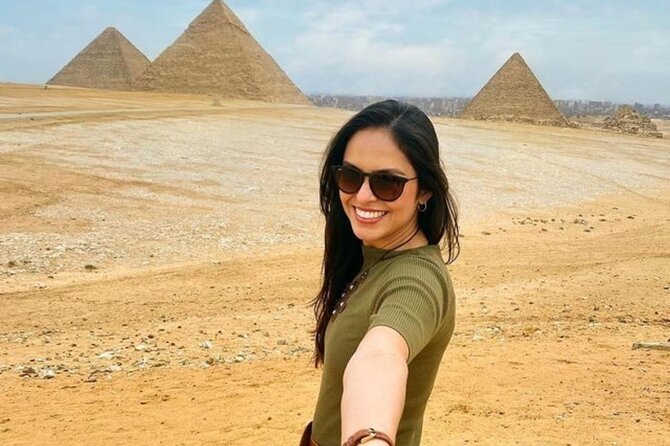 Private Giza Pyramids and Sphinx tour - The guide makes the biggest difference