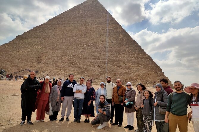 Private guide's trip to Giza pyramids, Great sphinx valley temple - What the guides add to the day