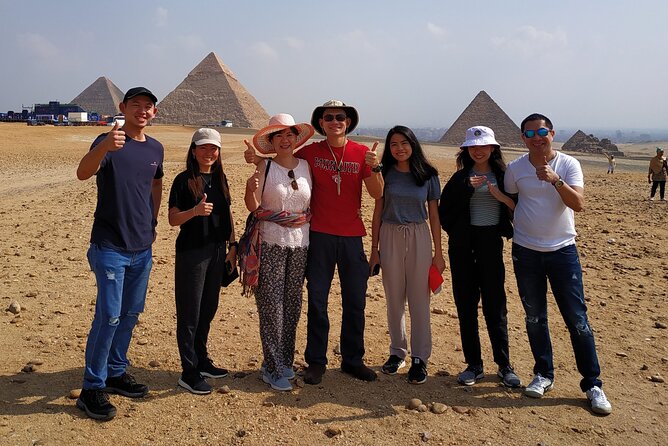Private Guided Tour of Giza Pyramids and the great Sphinx - The Great Pyramid and the two neighboring pyramids