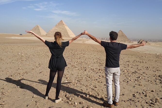 Private Guided Tour of Giza Pyramids and the great Sphinx - Transport, timing, and who gets the most value