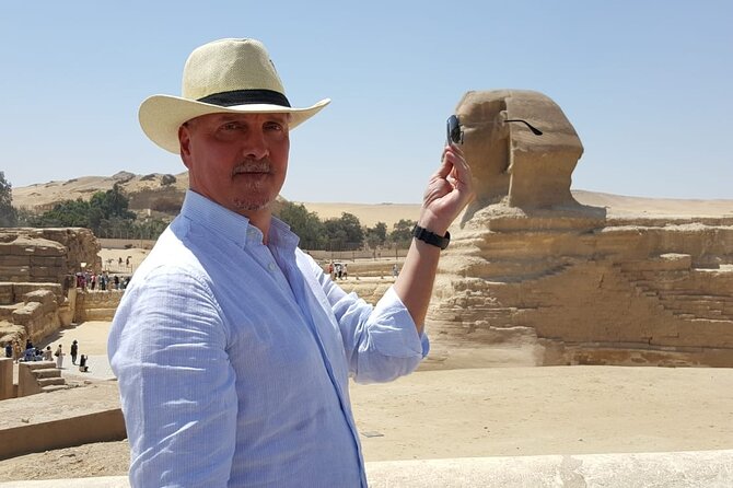 Private guided tour to Giza pyramids and Great Sphinx - What the $10 price really means