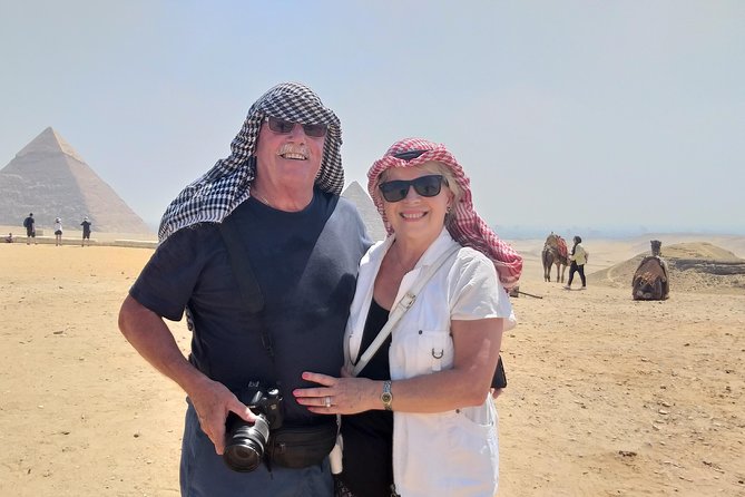 Private Guided Tour to Giza Pyramids and Sphinx - Meeting the Pyramids of Cheops, Chephren, and Mycerinus