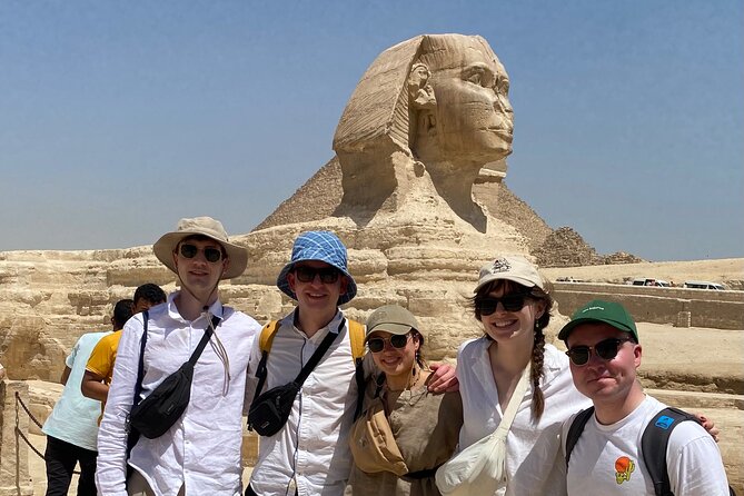 Private Guided tour to Giza Pyramids,Sphinx Camel Ride and Lunch - Who should book this Giza experience