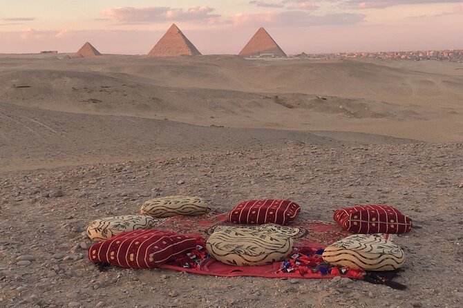 Private Guided tour to Giza Pyramids,Sphinx Camel Ride and Lunch - Meeting the Great Sphinx and Valley Temple
